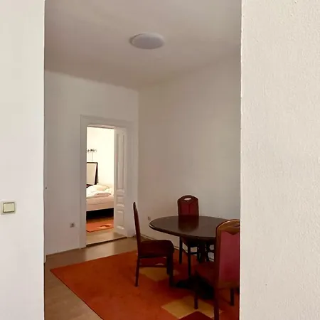 Apartament Silvias *